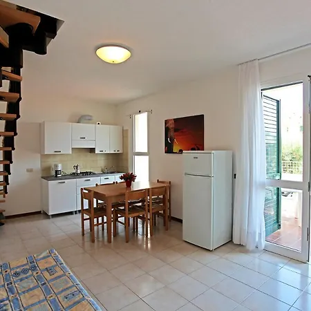Apartament With Swimming Pool شقة