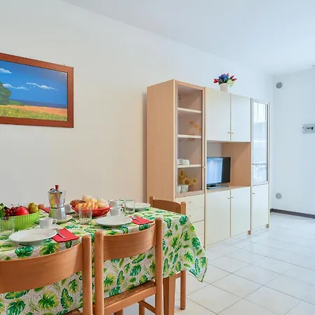 Apartament With Swimming Pool *