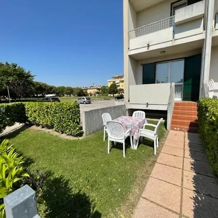 Apartament With Swimming Pool Apartamento *