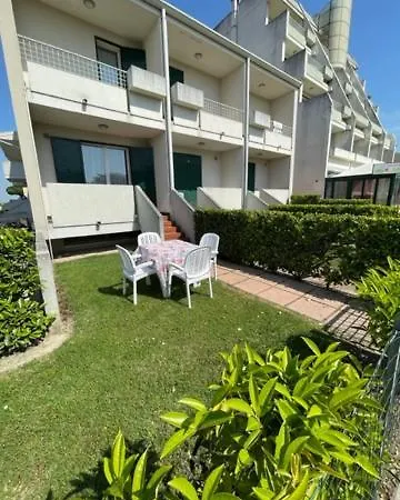 Apartament With Swimming Pool Apartamento Caorle