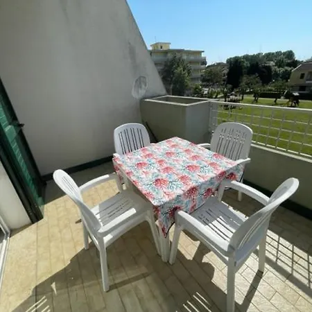 Apartament With Swimming Pool Apartamento